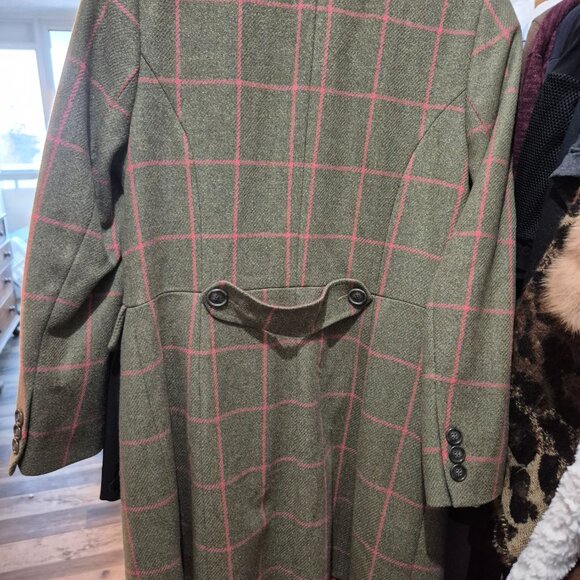 Wool Coat - Picture 5 of 8